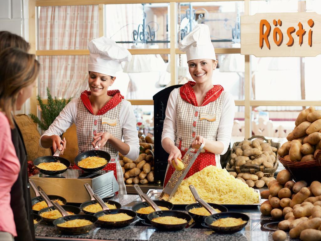 ホテル Landzeit Restaurant Voralpenkreuz ザットレット エクステリア 写真